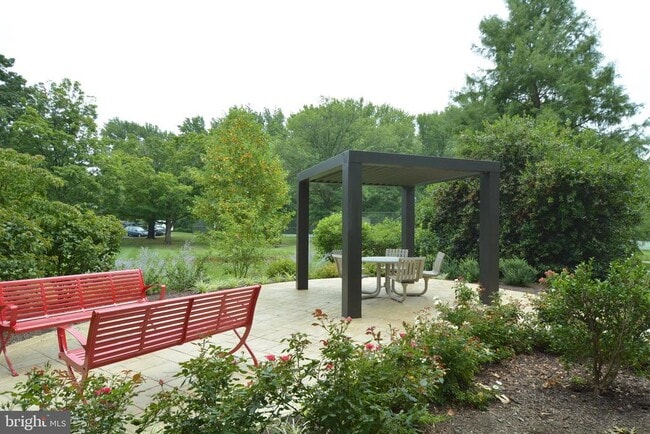 Photo - 6621 Wakefield Dr Unit 109