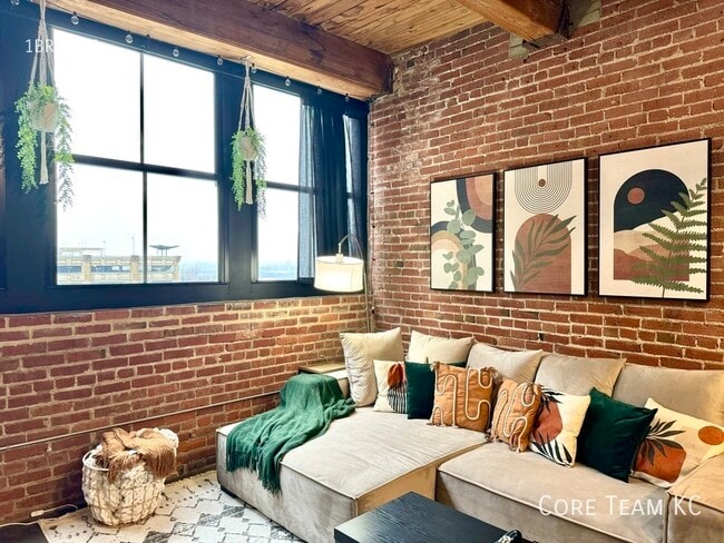 Photo - 408 W 8th St Unit 502