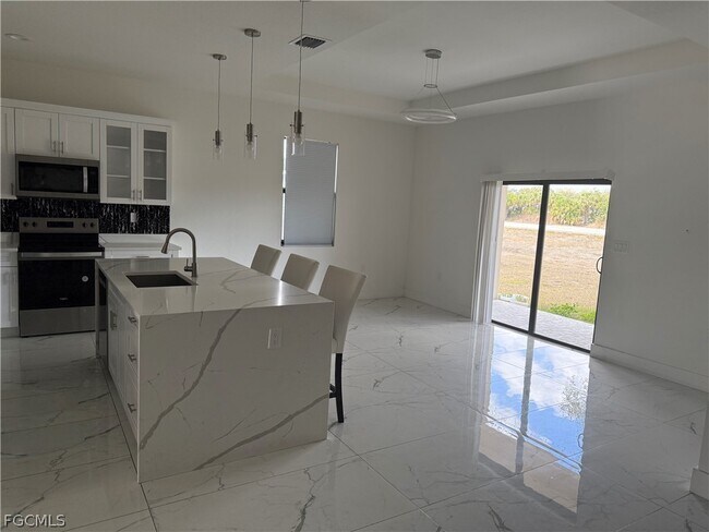 Photo - 6013 Acorn Cir