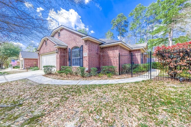 Photo - 134 E Foxbriar Forest Cir