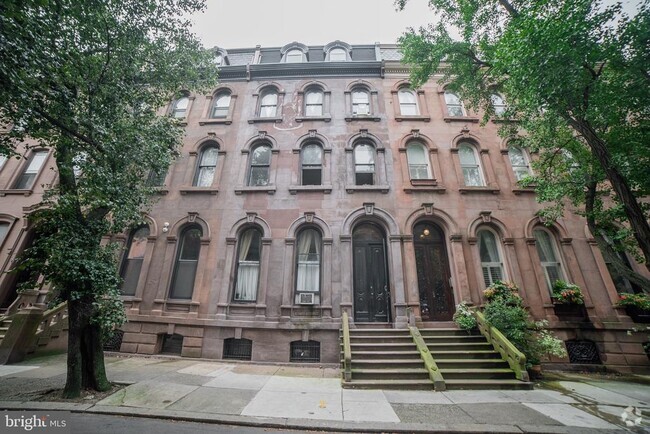 Building Photo - 2008 Spruce St Rental