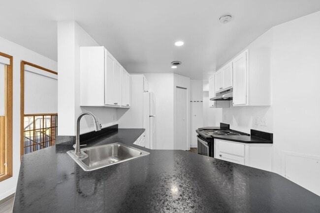 Building Photo - Griffin House Apartments