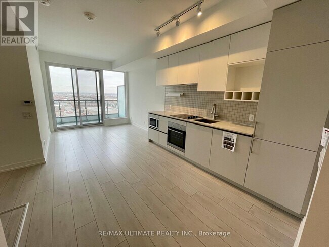 Photo - 898 Portage Pkwy Unit 1701