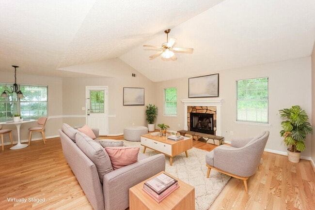 Photo - 85 Lakeside Dr