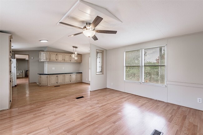 Building Photo - 1345 FM 405 Unit 3 Rental