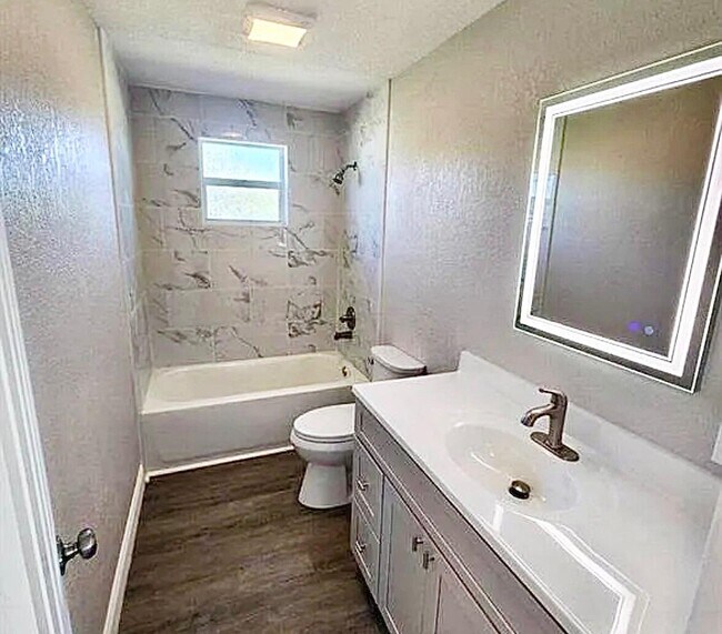 Photo - 1249 Chobee St