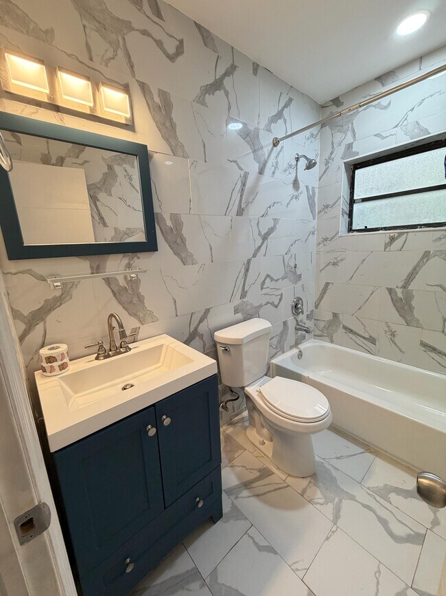 Photo - 14930 NW 16th Dr