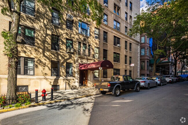 Photo - 320 Riverside Dr