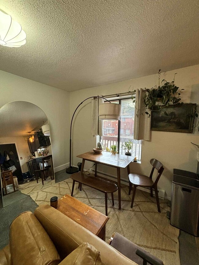 Dining - 332 E Main St Unit #2