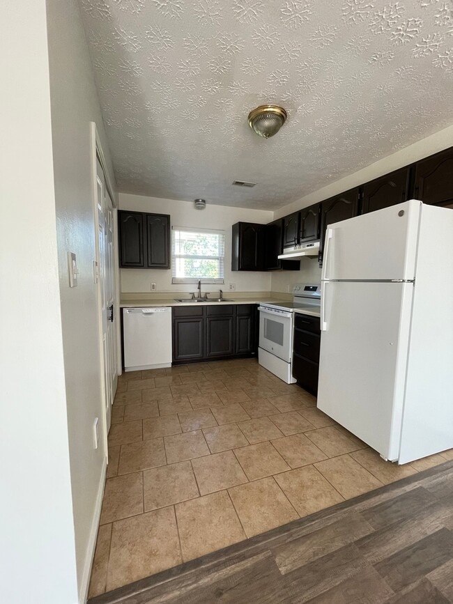 115 Stone Tree Dr