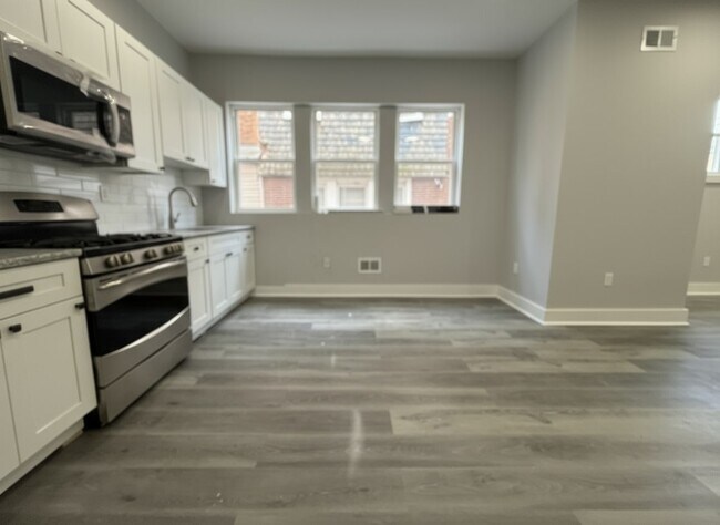 Photo - 4917 N 13th St Unidad 1