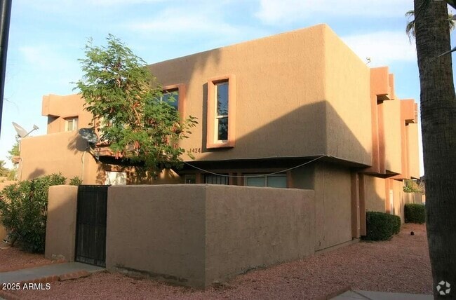 Building Photo - 1424 N 53rd Ave Rental