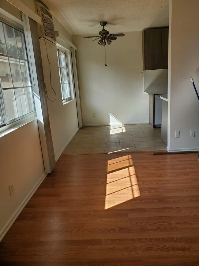Photo - 1128 Raymond Ave Unit 2