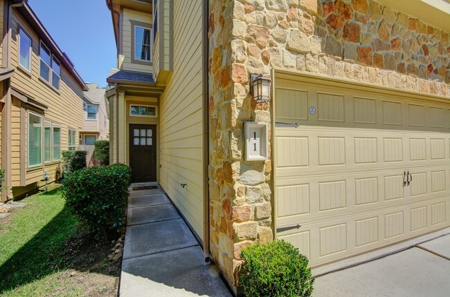 Photo - 11 Cheswood Manor Court