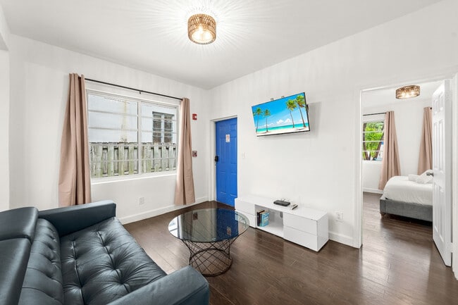 Photo - 1032 Michigan Ave Unit SI ID1540464P