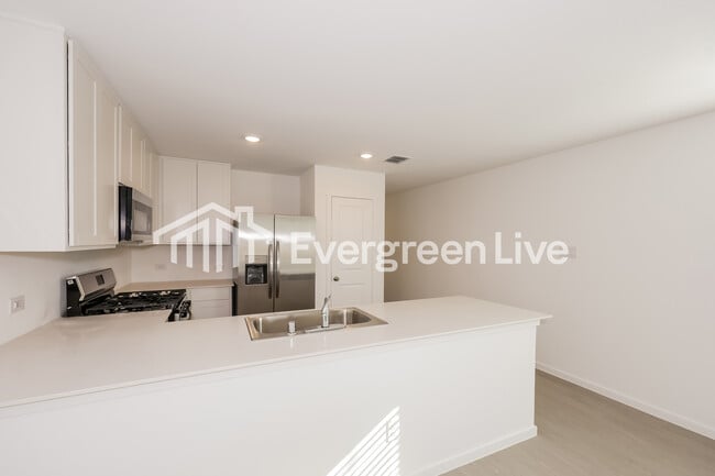 Photo - 10512 Desert Hawk Cir