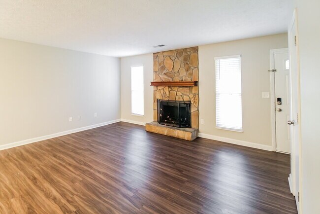 Photo - 1893 Gingham Way