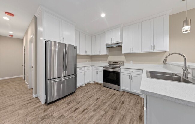 Photo - 1117 W Escondido Ln