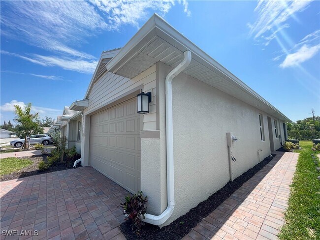 Building Photo - 1050 Enbrook Lp Rental