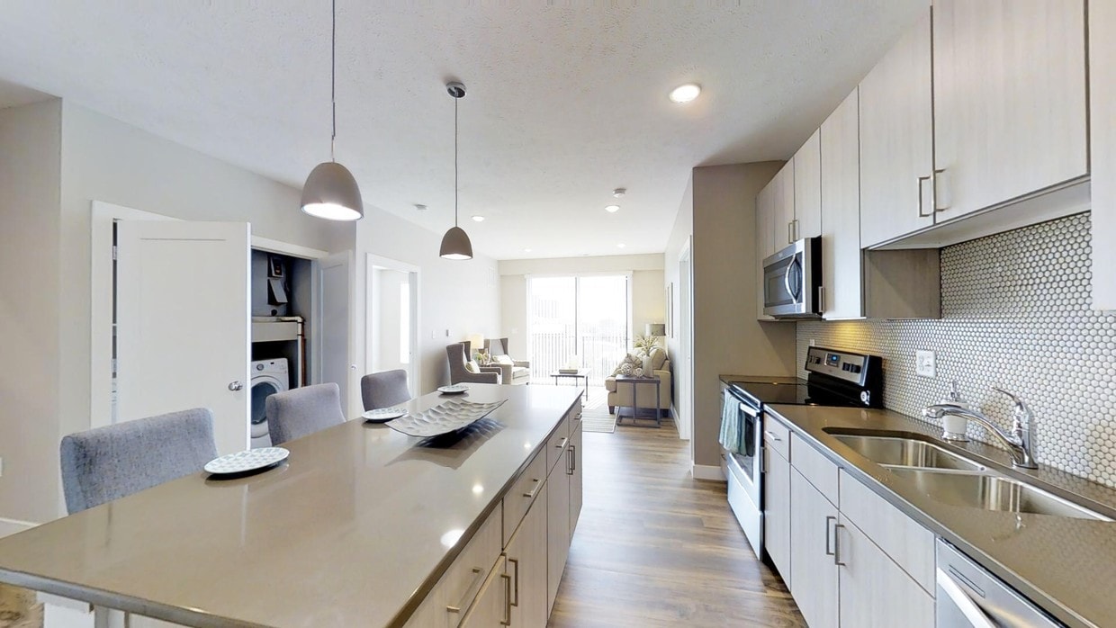 Photo - Triangle Apartments