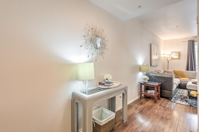 Photo - 260 E Flamingo Rd