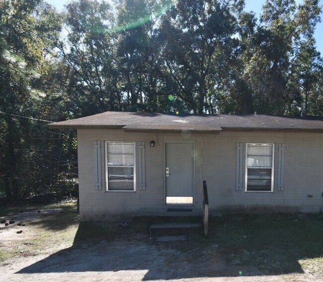 Building Photo - 1595-1593 Balkin Rd Unit 1593 Balkin Road (Left ) Rental