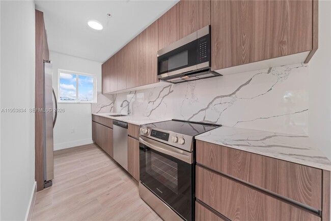 Photo - 32 NW 14th Ave Unidad 403