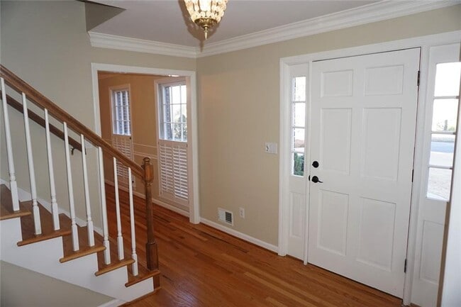 Photo - 1140 Falstaff Dr