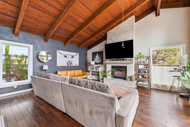 Photo - 7039 Comanche Trail