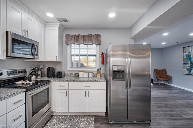 Photo - 5900 Clear Springs Ct