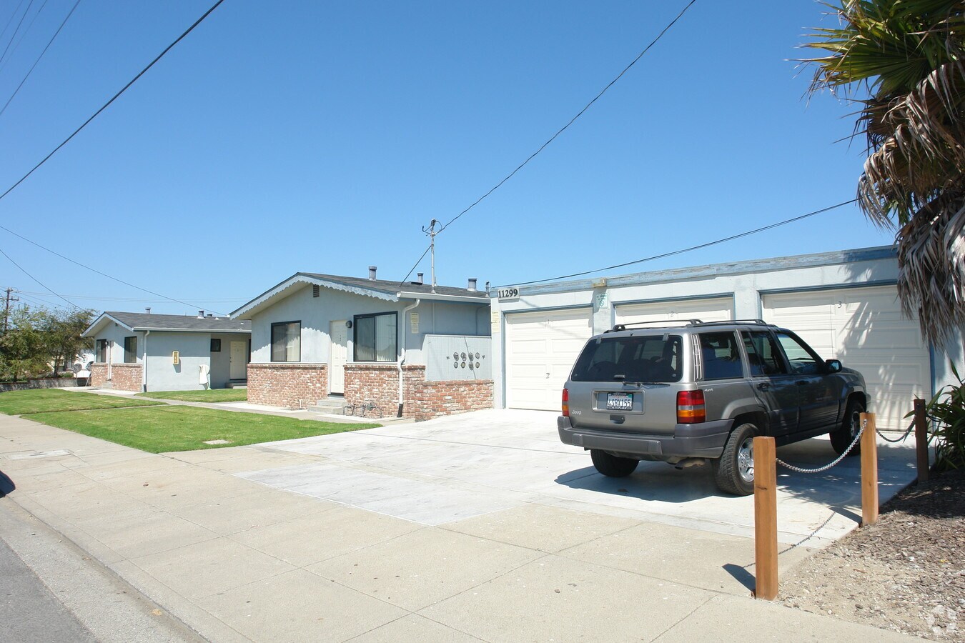 Photo - 11299 Geil St