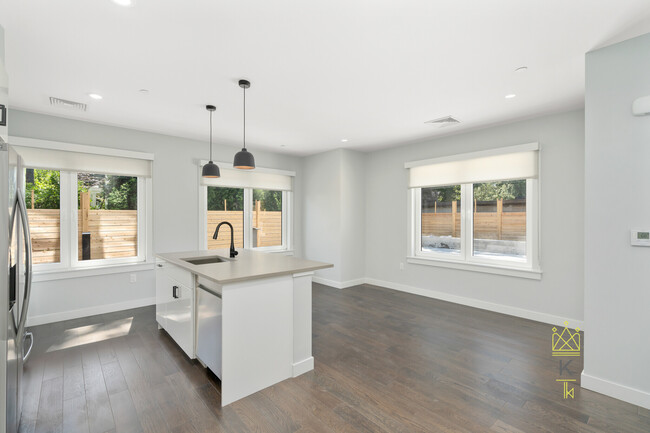 Photo - 54 Auburn St Condo Unit 102