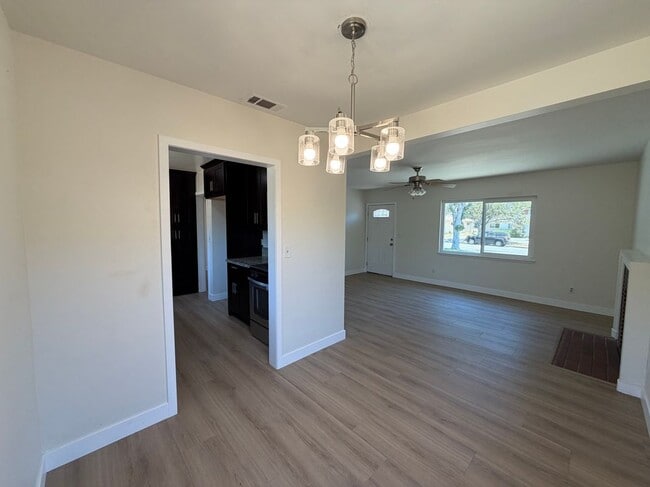 Photo - 8232 Malven Ave