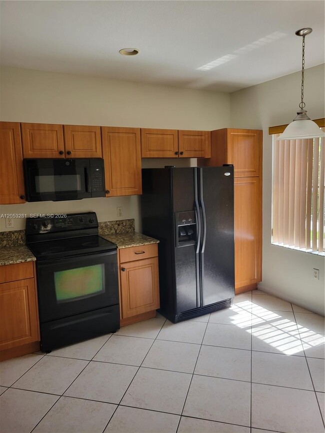 2578 SW 82nd Ave