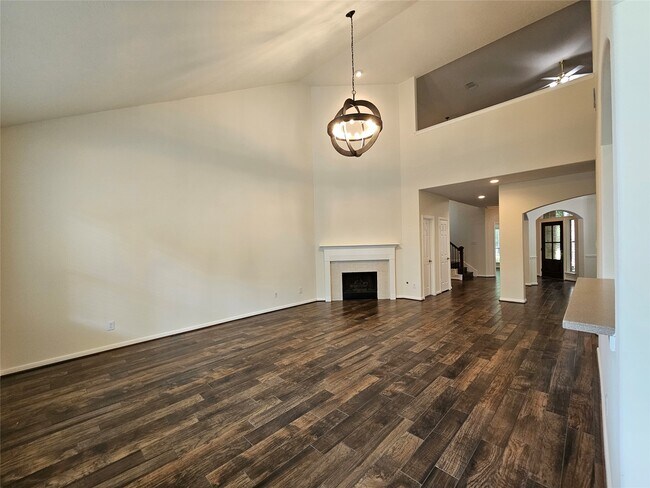 Photo - 98 W Knightsbridge Dr