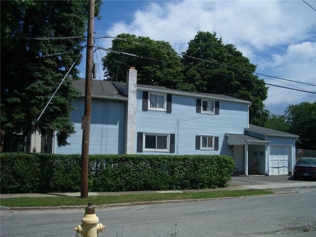 Building Photo - 43 Comfort St Rental