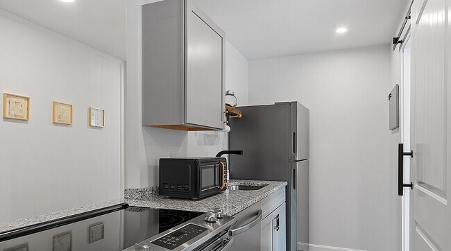 Photo - 10 Glass St Unit 2