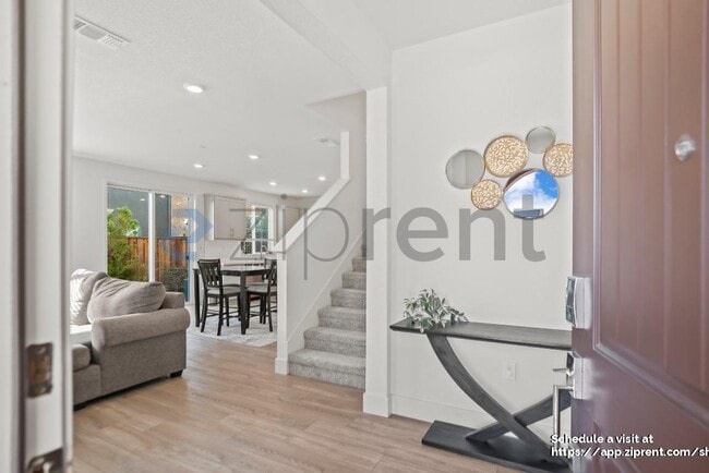 Photo - 1804 French Wy