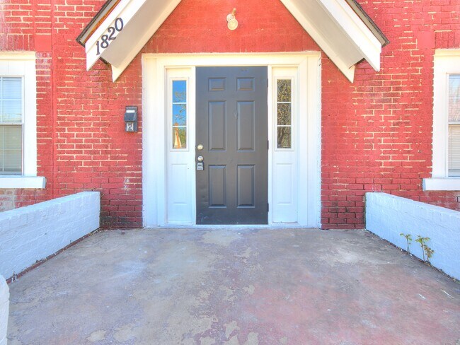 Photo - 1820 NW 11th St Unidad 1