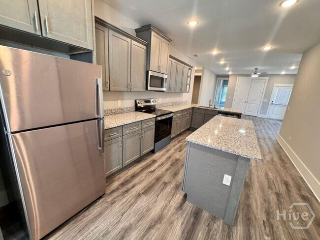 Photo - 417 W 32nd St Unit 417 W 32nd Street #B