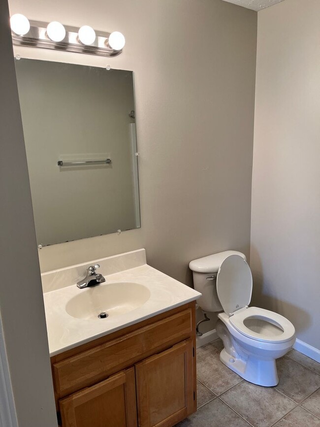 Photo - Lakepointe Apartment Homes