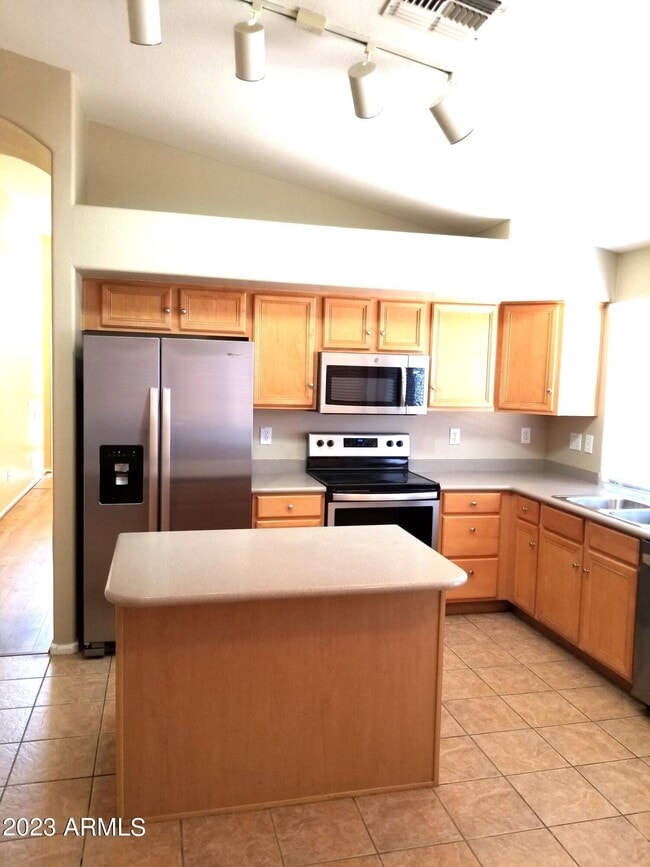 Photo - 712 E Marigold Pl Casa