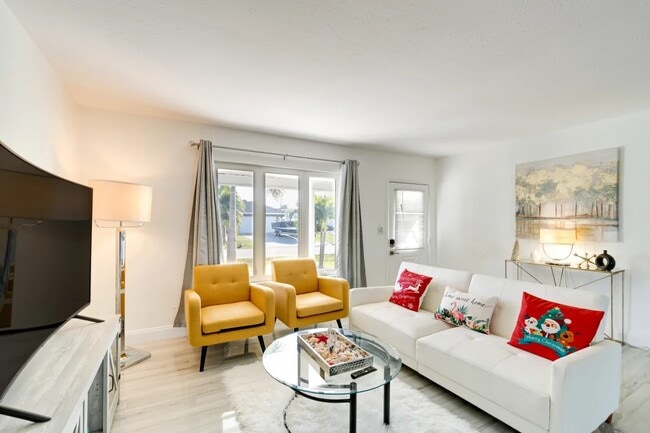 Photo - 5201 Forbes Terrace