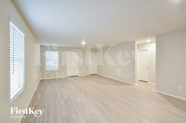 Photo - 10815 Giacconi Dr