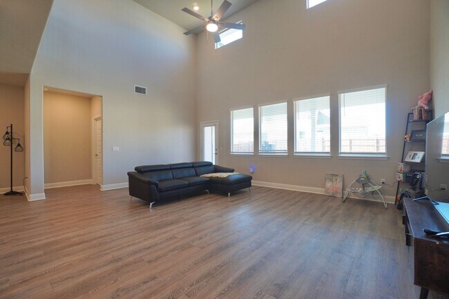 Photo - 16716 Casa Anna Dr.