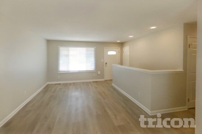 Photo - 6757 Dale Rd