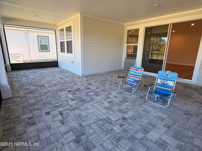 Photo - 381 Pelton Pl