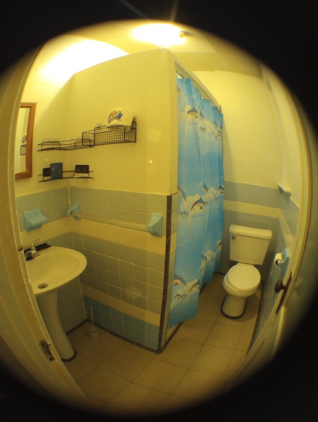 Photo - 533 66th St Unidad 1