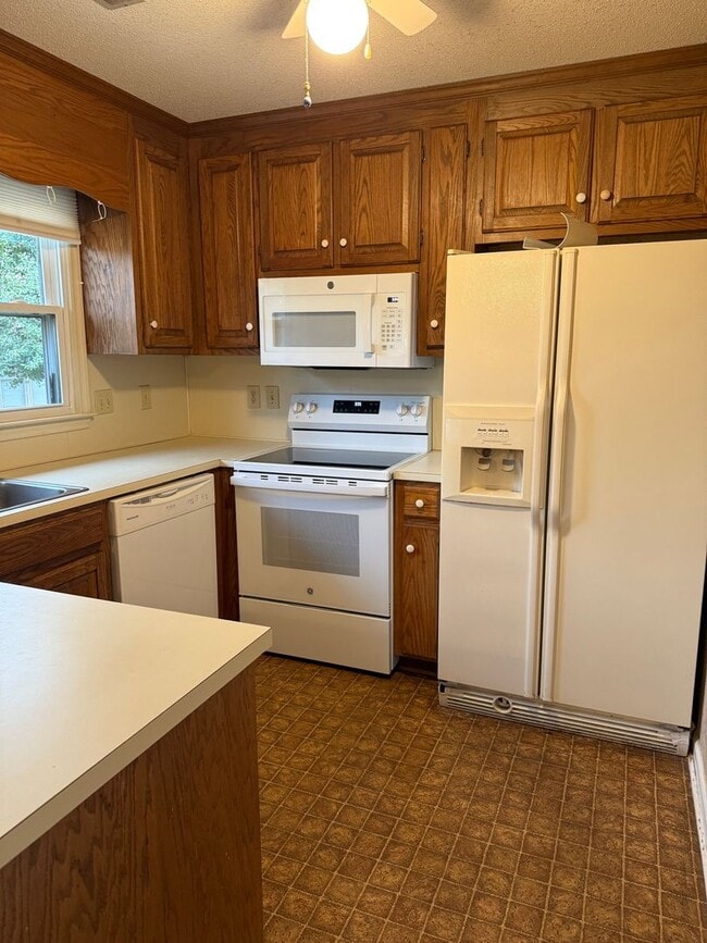 Photo - One Level Condo Convenient to Battleground Ave