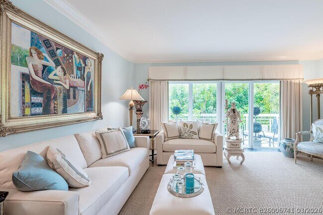 250 Bradley Pl Unit 202